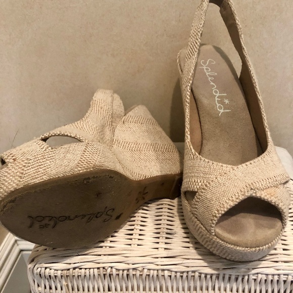 Splendid Wedge - Picture 3 of 3